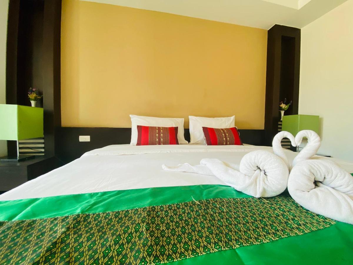 Tycoon Suite By Goad Avadhess Hospitality 1Km Walking Street Pattaya Beach Eksteriør billede